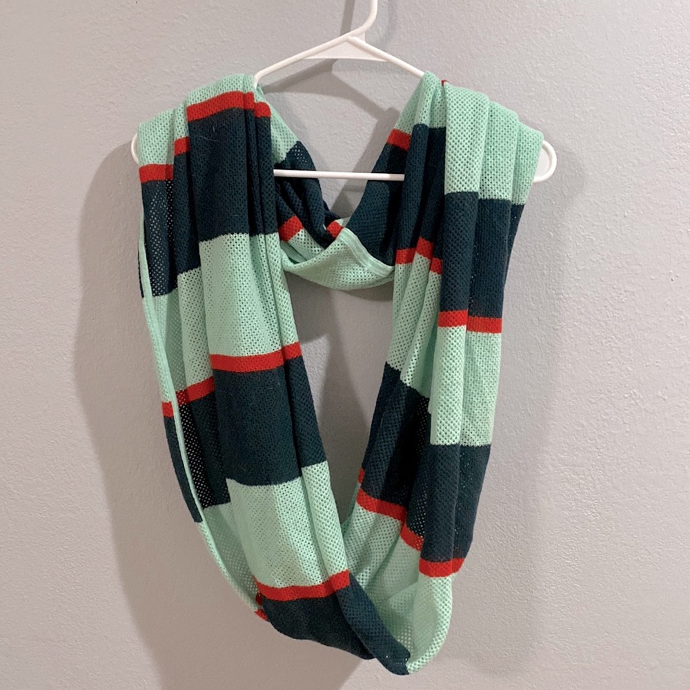 Lululemon athletica knit infinity scarf